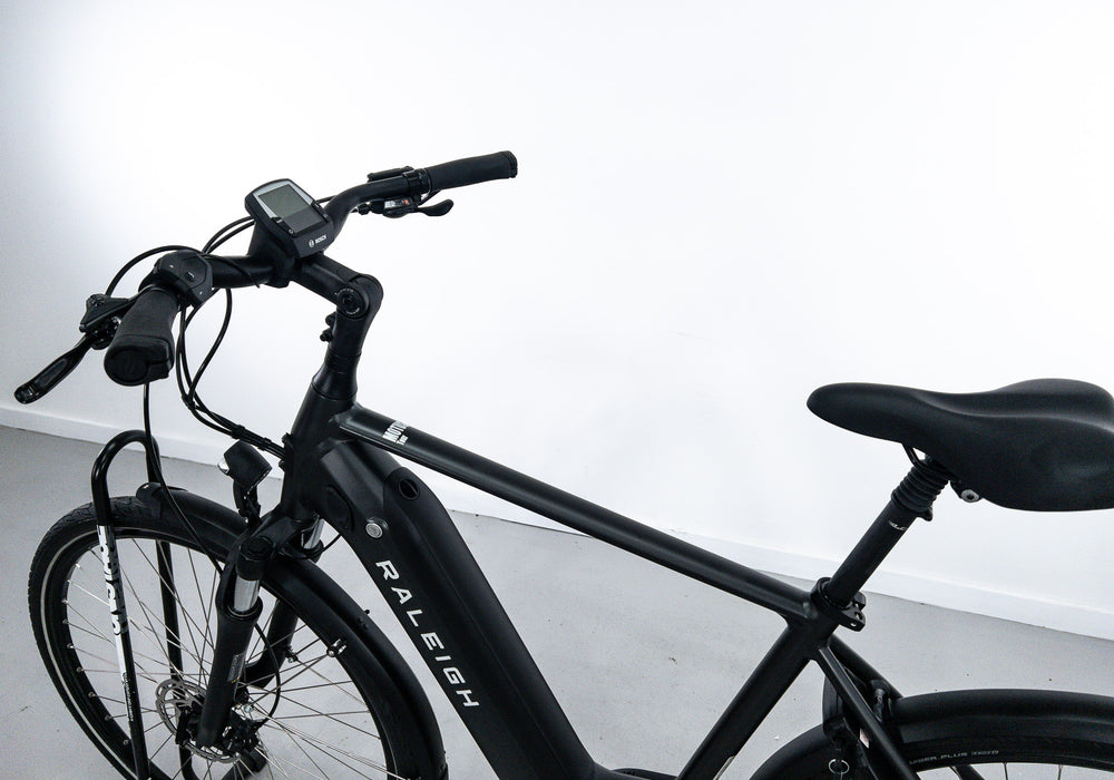 Raleigh Motus Tour Derailleur 2022 Electric Hybrid 2022 Bike