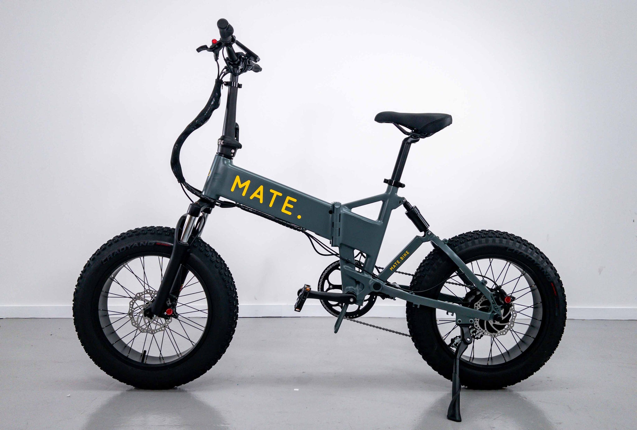 Mate X 750w Electric Hybrid Bike - Jet Grey - New