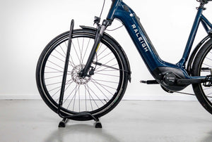 Raleigh Motus Tour Plus Low Derailleur Hybrid Electric Bike 2022